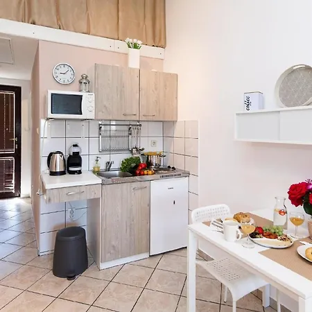 Apartment Fuer 2 Personen Ca 27 Qm In Crikvenica, Kvarner Bucht Und Umgebung *